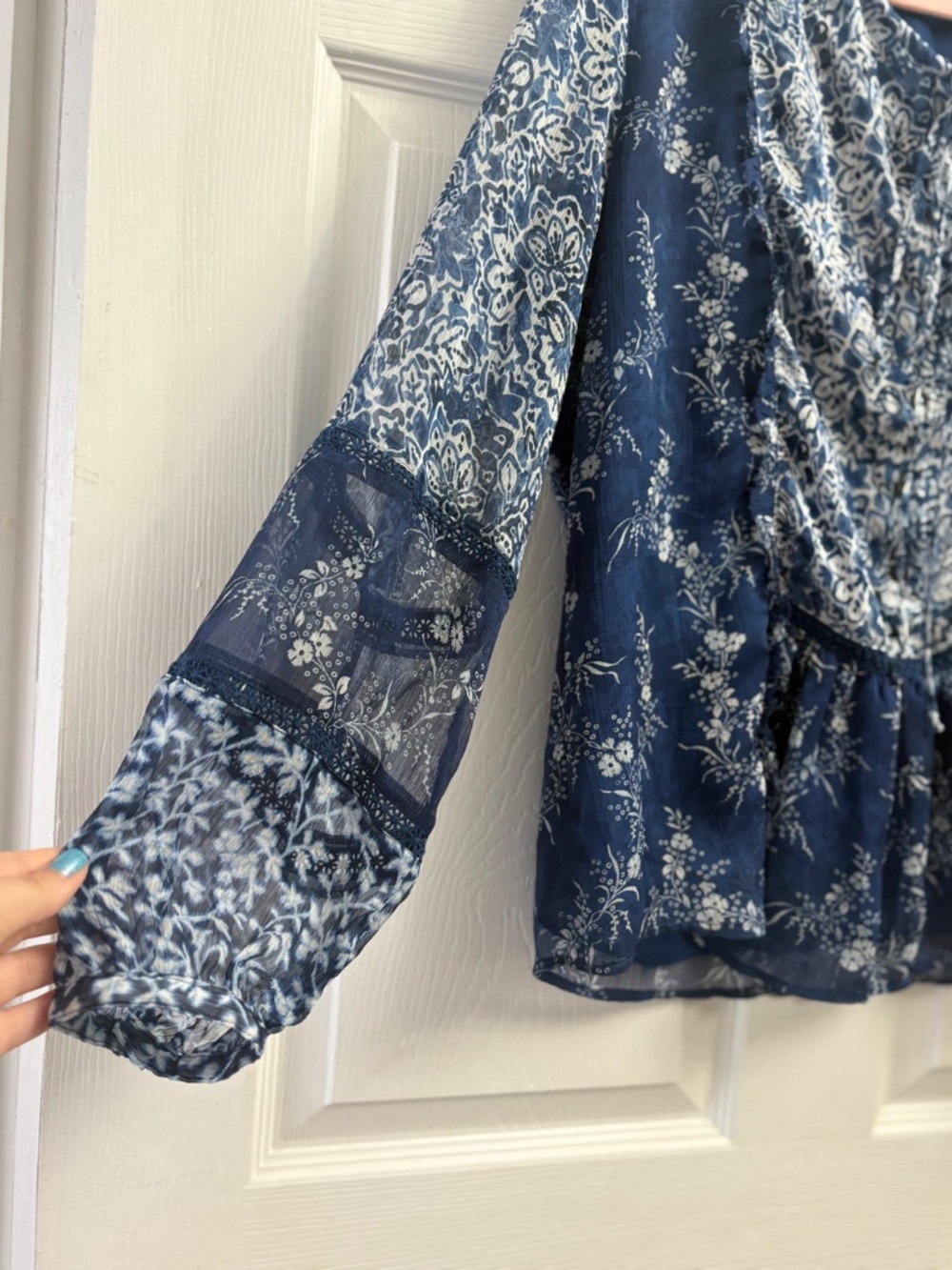 Women's Lauren Ralph Lauren Blue and White Floral Print Boho Blouse - Picture 3 of 6